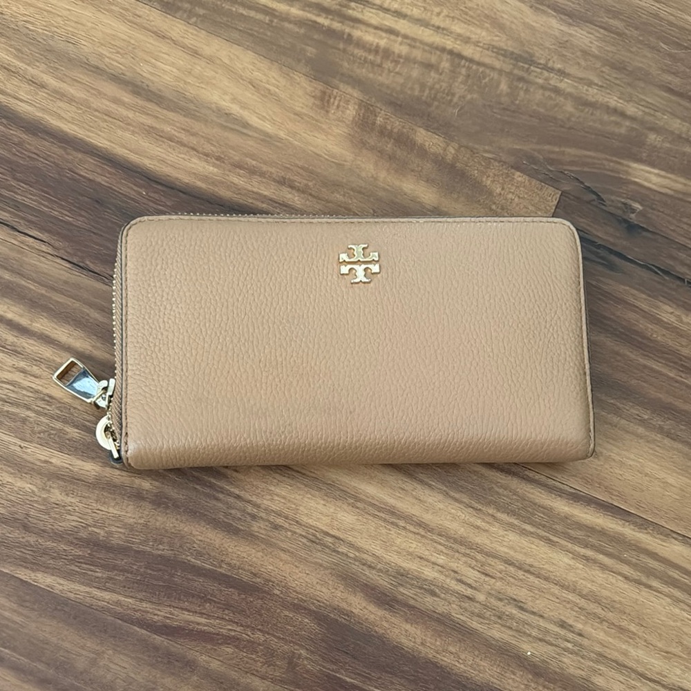 Tory Burch Tan Leather Wallet